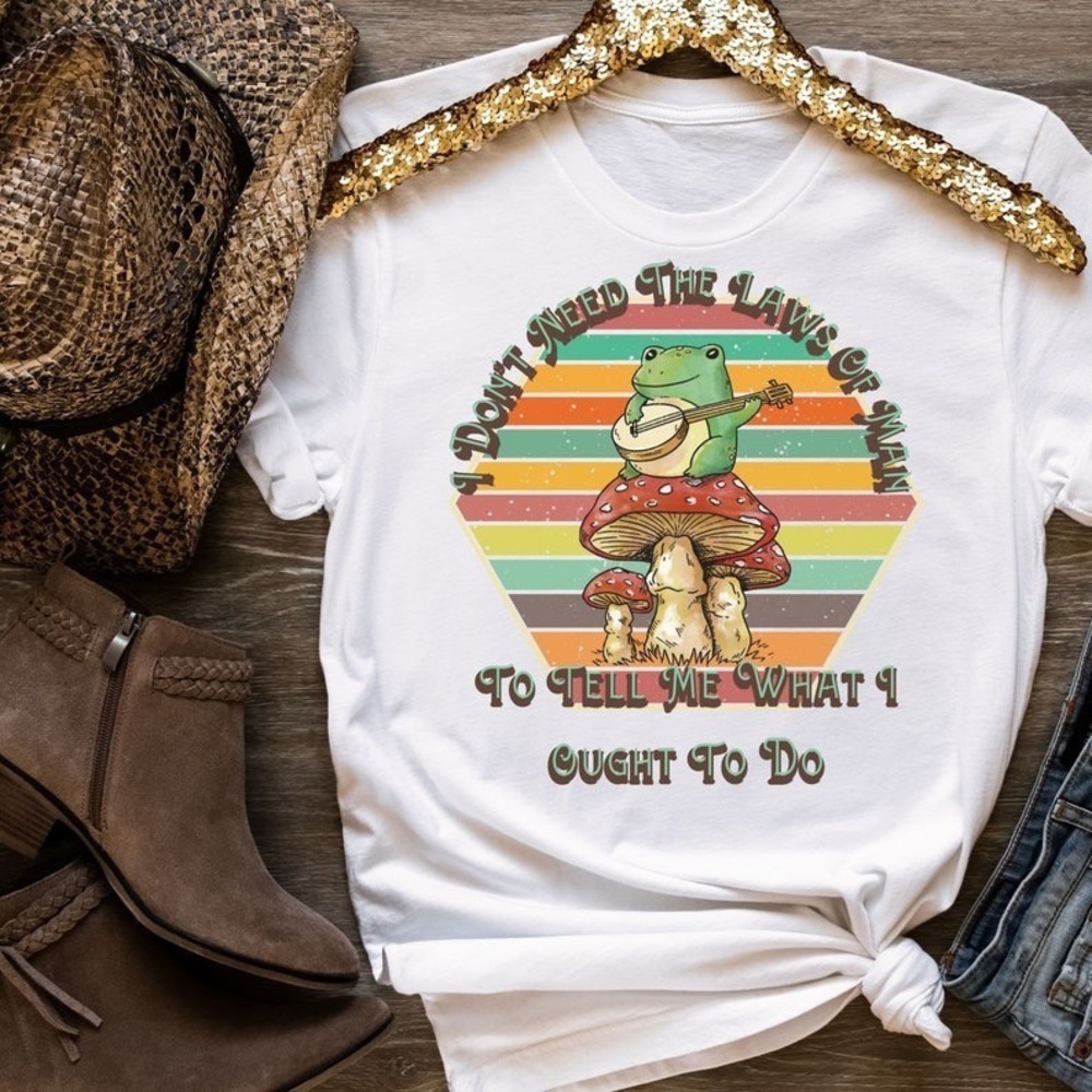 I Dont Need The Laws Of Man T-Shirt - Tyler Childers T-shirt